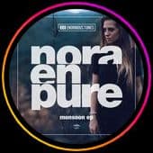 Nora en Pure